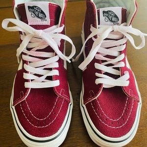NEW Women’s High-Top Vans! 💞